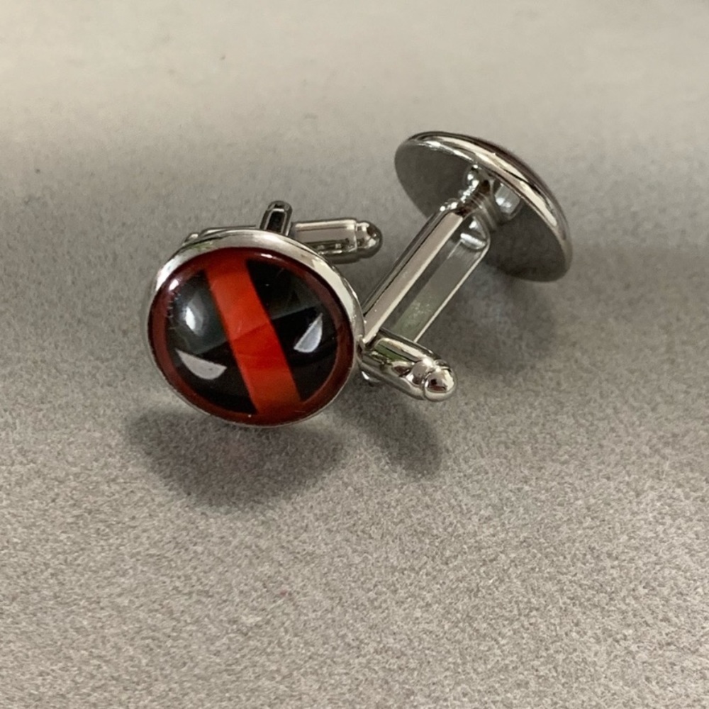 Round Deadpool Cuff Links